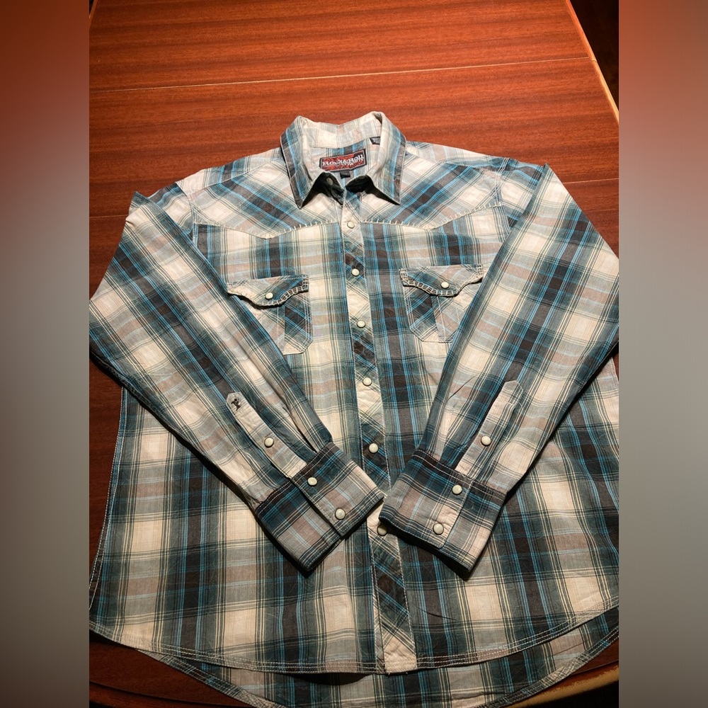 Rock & Roll Cowboy Shirt. Pearl Snap Front. Size XL.
Long Sleeve.